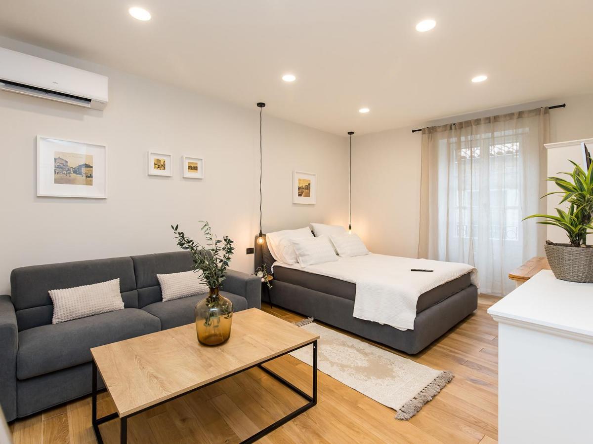 Newpremium Suite Sinjorina, Historical City Centre Porec Exterior photo